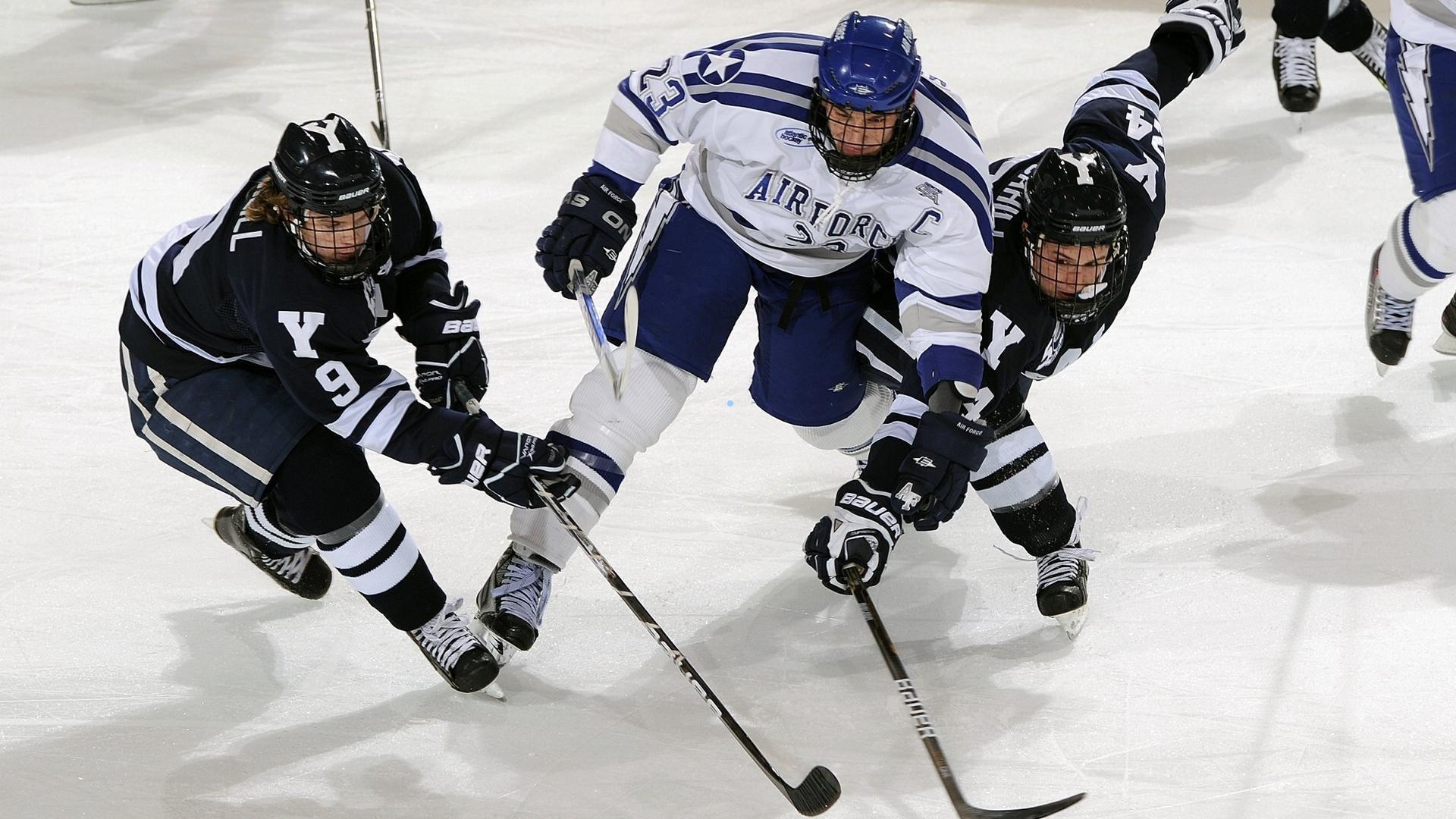 阿诺德与弟弟共赏非洲杯决赛直播 卜拉欣罚失关键点球令兄弟俩愕然